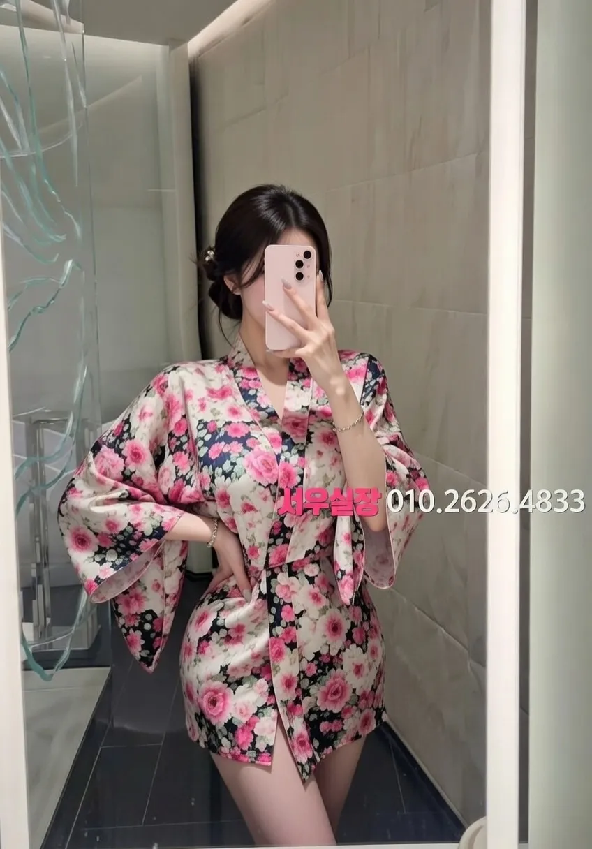 광장코아 러시아노래방 프리미엄 라인업 16번 프로필