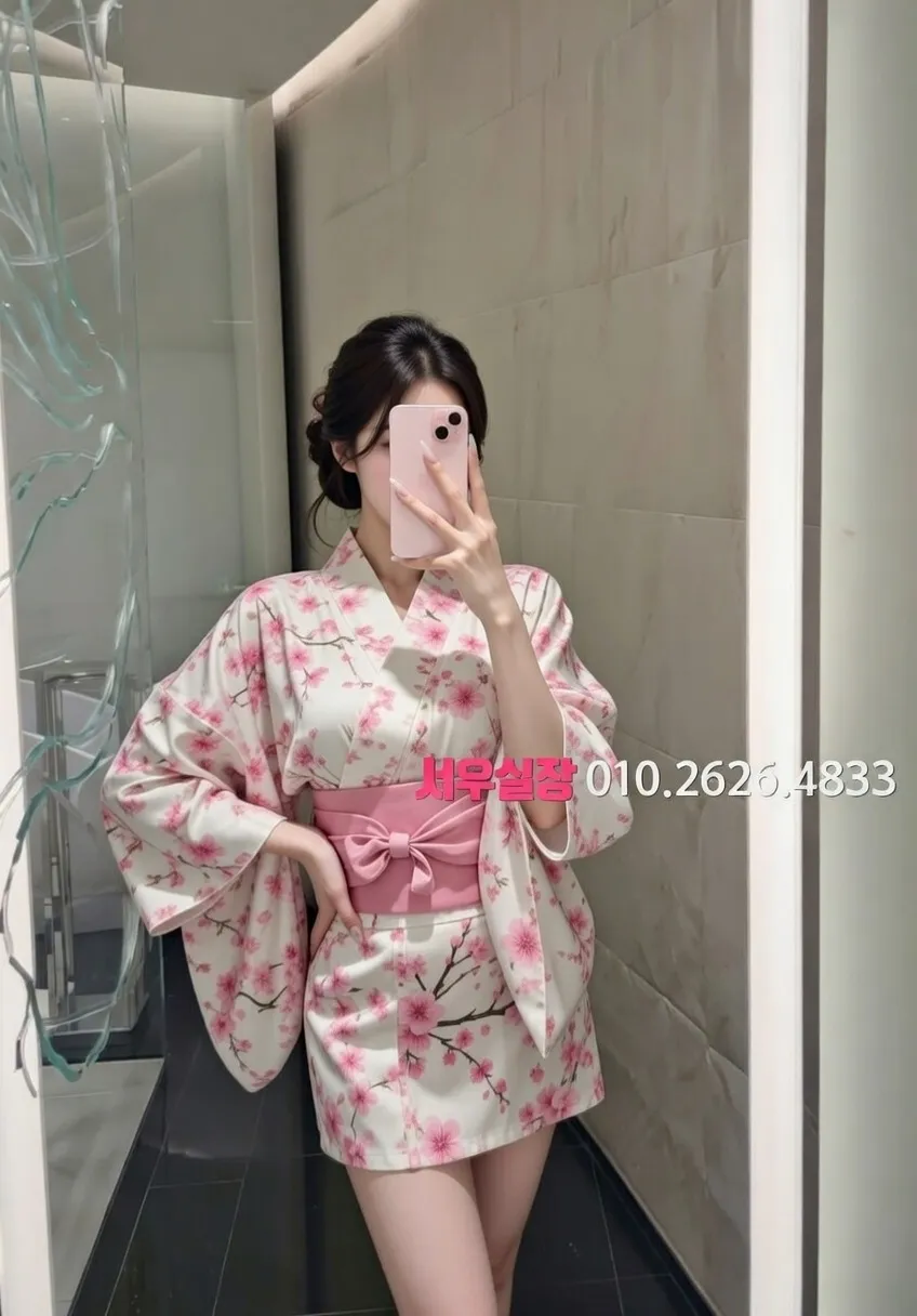 광장코아 다국적 프리미엄 라인업 2번 프로필